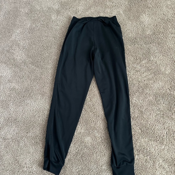 Men’s Adidas Joggers. 3 stripe - Picture 3 of 6